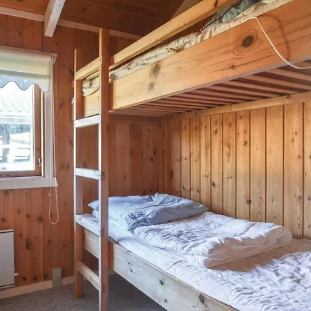 Three-bedroom Holiday In Feriehus *